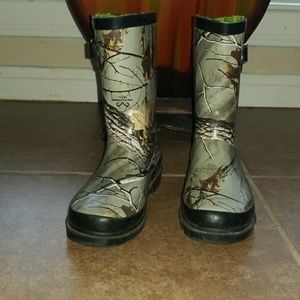 Boys Game winner camo rainboots